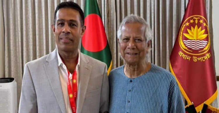 প্রধান উপদেষ্টার বিশেষ সহকারী মনির হায়দারের মেয়াদ বাড়ল